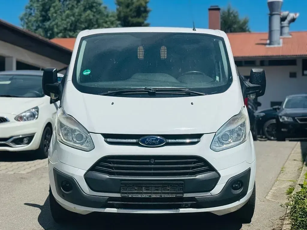 Gebraucht Ford Transit Custom Trend 131 PS (96 kW) 2017 Weiß Van / Kleinbus