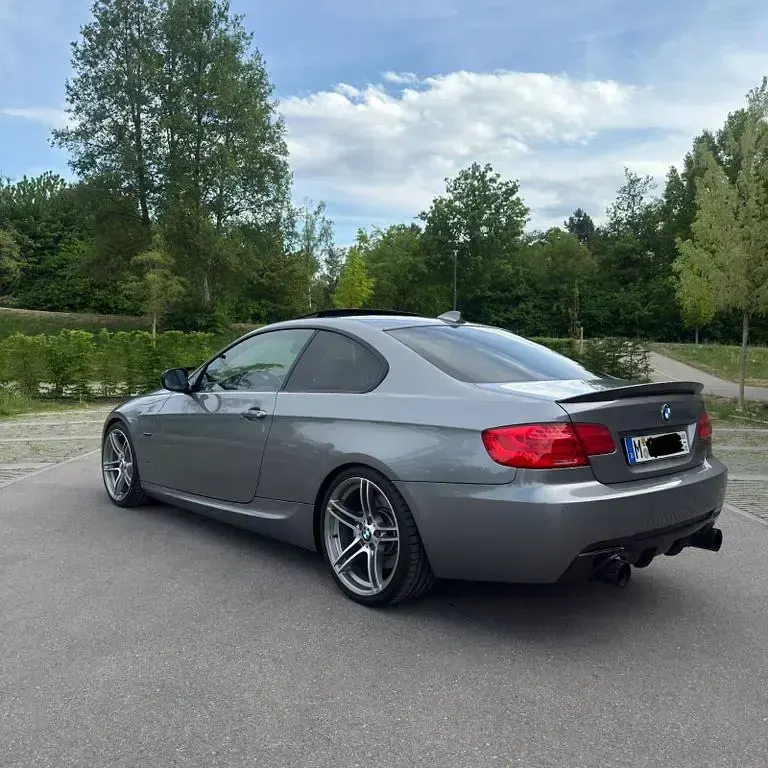 Gebraucht BMW 335 M Performance 306 PS (225 kW) 2011 Grau Coupé