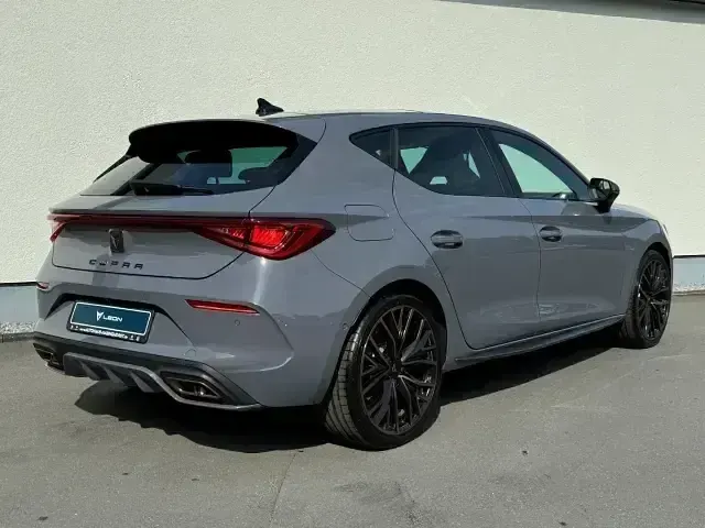 Gebraucht Cupra Leon VZ 245 PS (180 kW) 2024 Grau Limousine