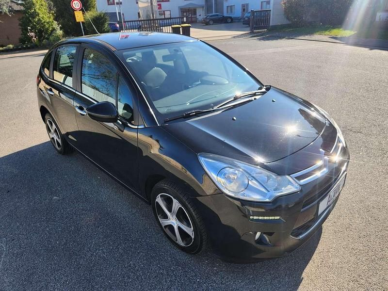 Gebraucht Citroën C3 Start 99 PS (72 kW) 2017 Lackierung schwarz perla nera Kleinwagen