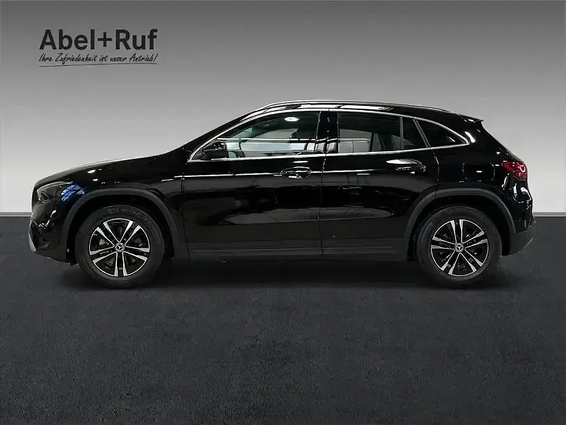 Gebraucht Mercedes GLA200 Advanced 150 PS (110 kW) 2025 Schwarz SUV