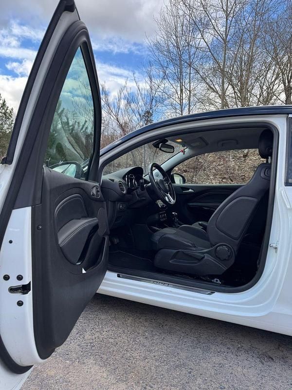 Gebraucht Opel Adam 101 PS (74 kW) 2019 Weiß Kleinwagen