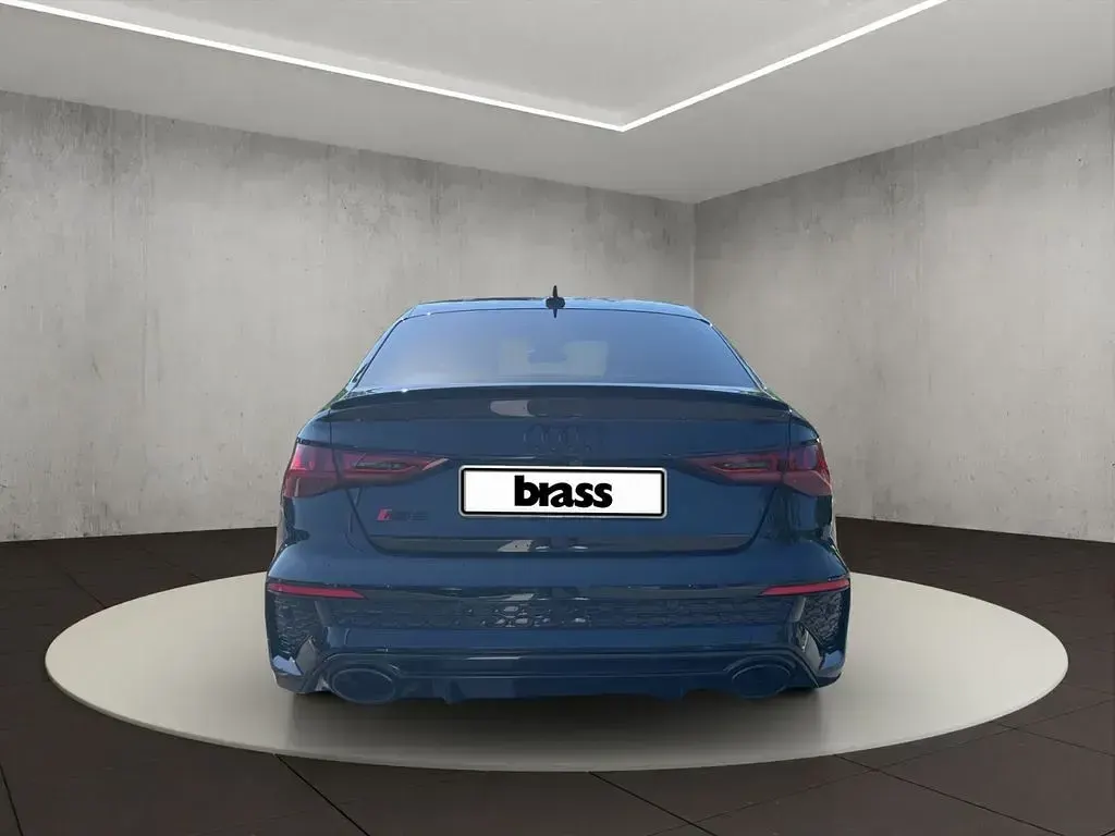 Gebraucht Audi RS3 Premium 400 PS (294 kW) 2023 Mythosschwarz metallic Limousine