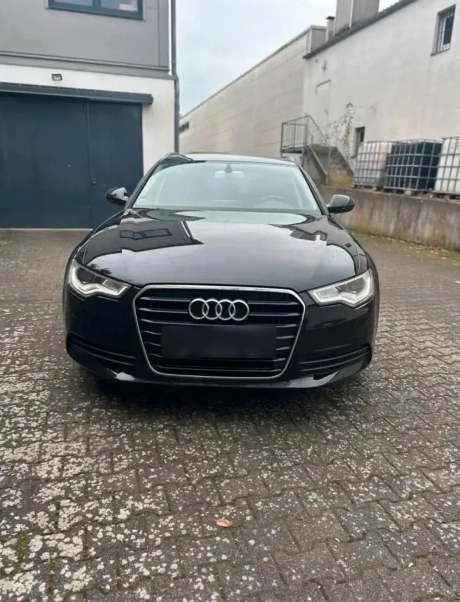 Gebraucht Audi A6 179 PS (131 kW) 2014 Schwarz Kombi
