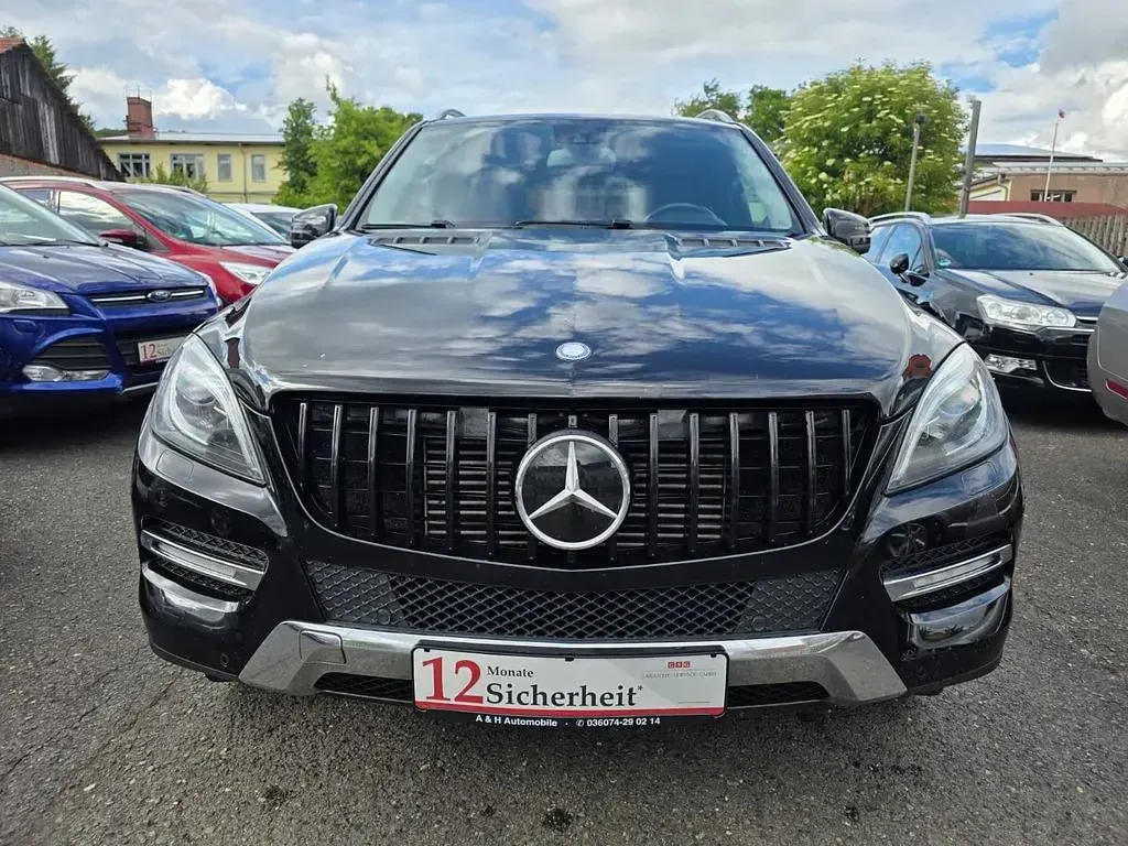 Gebraucht Mercedes ML350 258 PS (189 kW) 2012 Schwarz SUV