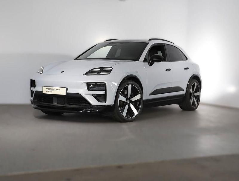 Grau Gebraucht 2024 Porsche Macan 4 Electric SUV | 127.900 € (Teuer) - Bild 1/4