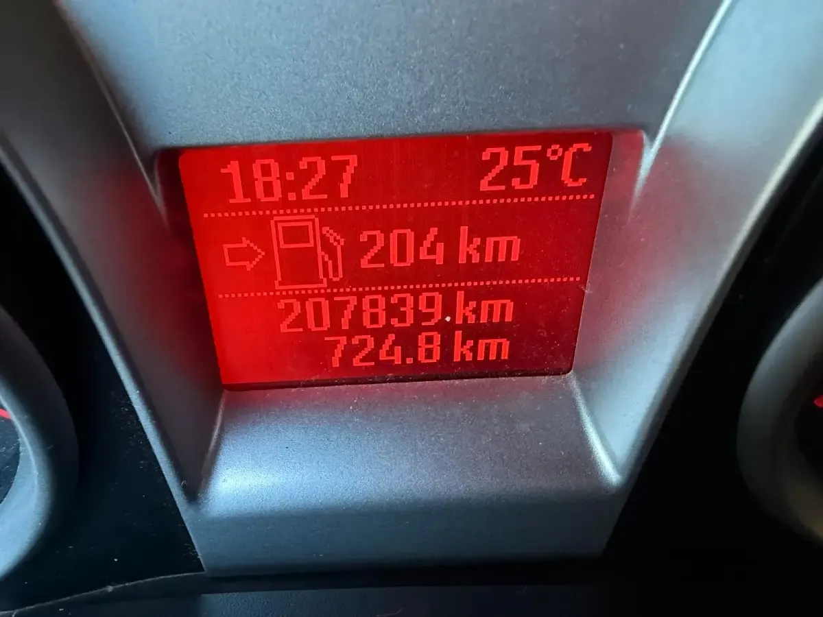 Gebraucht Ford Focus 116 PS (85 kW) 2009 Blau Kombi