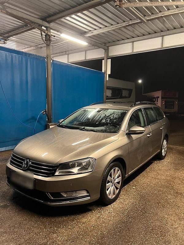 Gebraucht VW Passat 160 PS (117 kW) 2013 Kombi