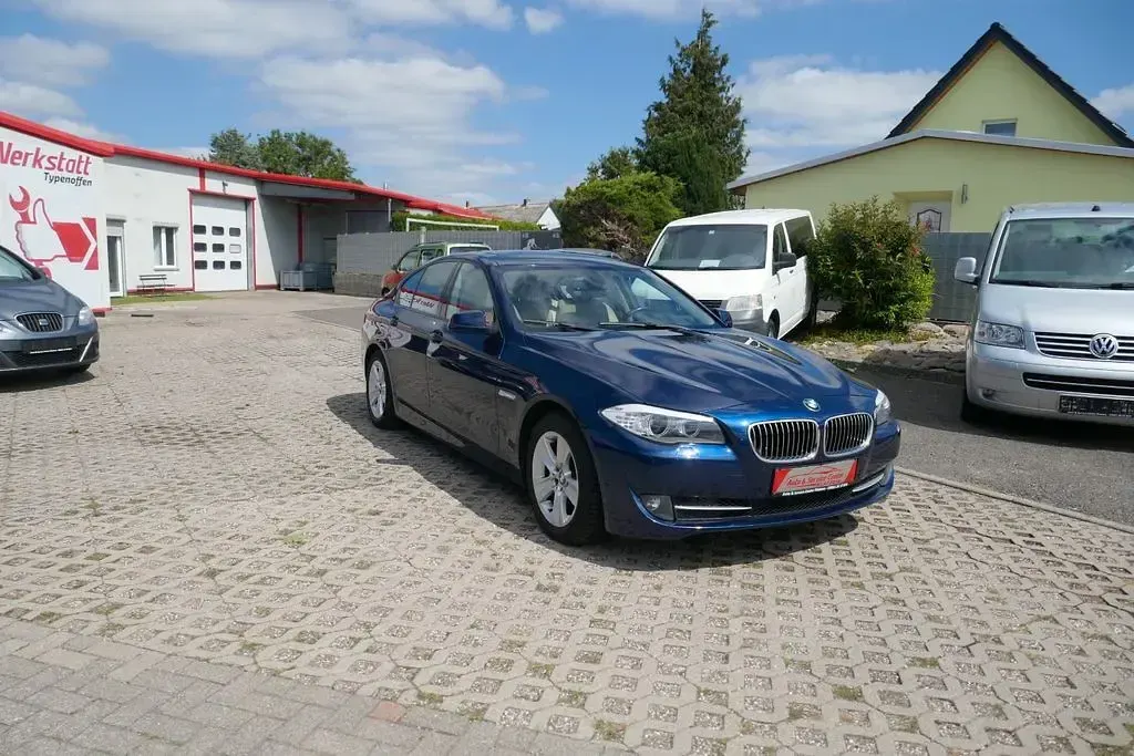 Gebraucht BMW 525 204 PS (150 kW) 2010 Blau Limousine