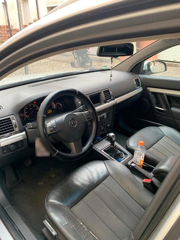 Gebraucht Opel Vectra 120 PS (88 kW) 2008 Grau Kombi