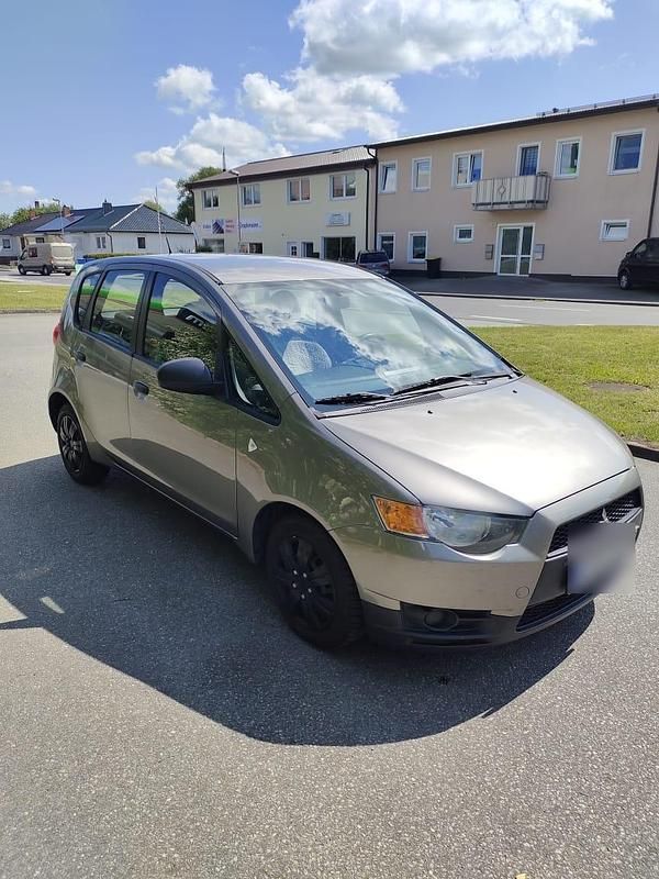 Grau Gebraucht 2008 Mitsubishi Colt Kleinwagen | 1.500 € - Bild 1/4