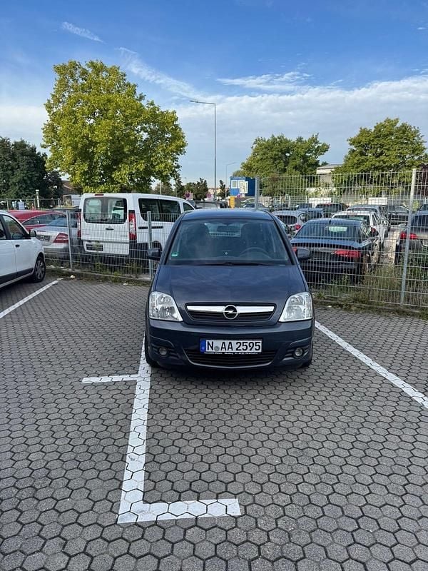 Grau Gebraucht 2008 Opel Meriva Van / Kleinbus | 2.100 € (Fairer Preis) - Bild 1/4