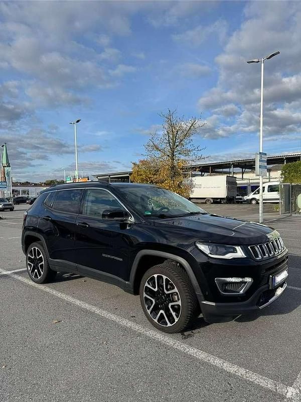 Schwarz Gebraucht 2020 Jeep Compass Limited SUV | 21.990 € (Teuer) - Bild 1/4