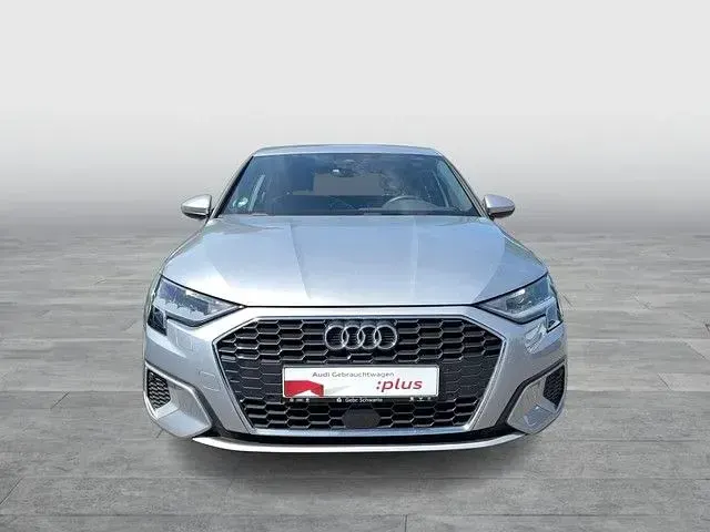 Gebraucht Audi A3 Advanced 110 PS (80 kW) 2022 Silber Limousine