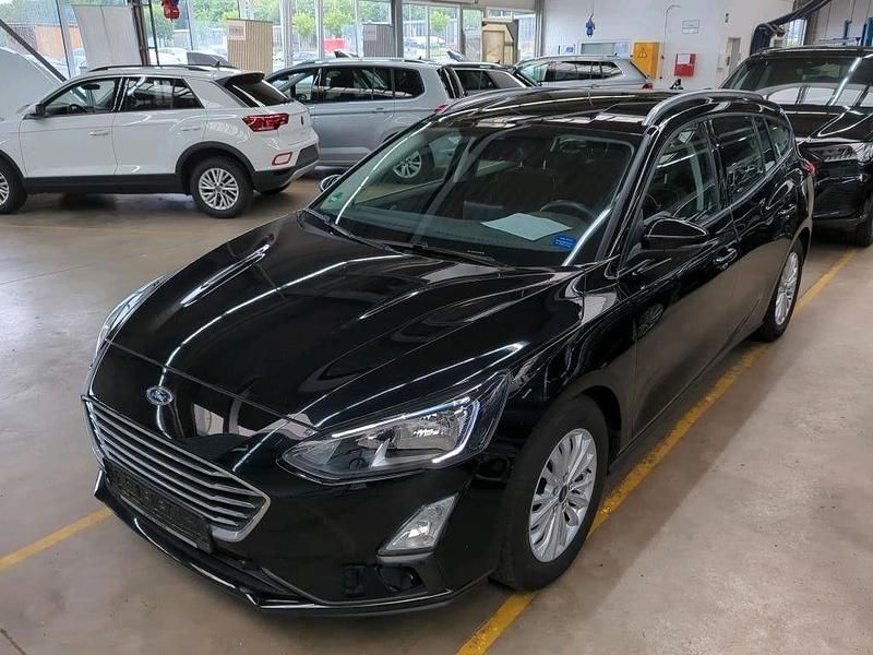 Schwarz Gebraucht 2019 Ford Focus Titanium Kombi | 11.399 € (Fairer Preis) - Bild 1/3