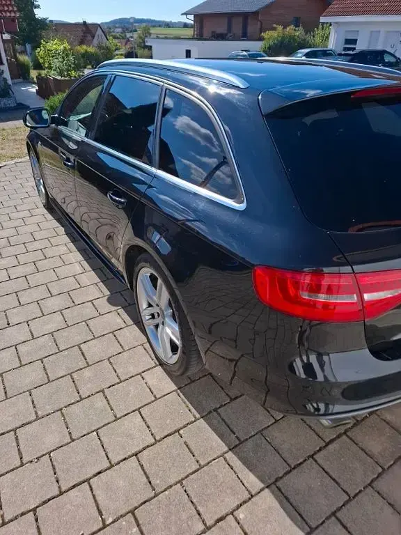 Gebraucht Audi A4 S-Line 170 PS (125 kW) 2012 Schwarz Kombi