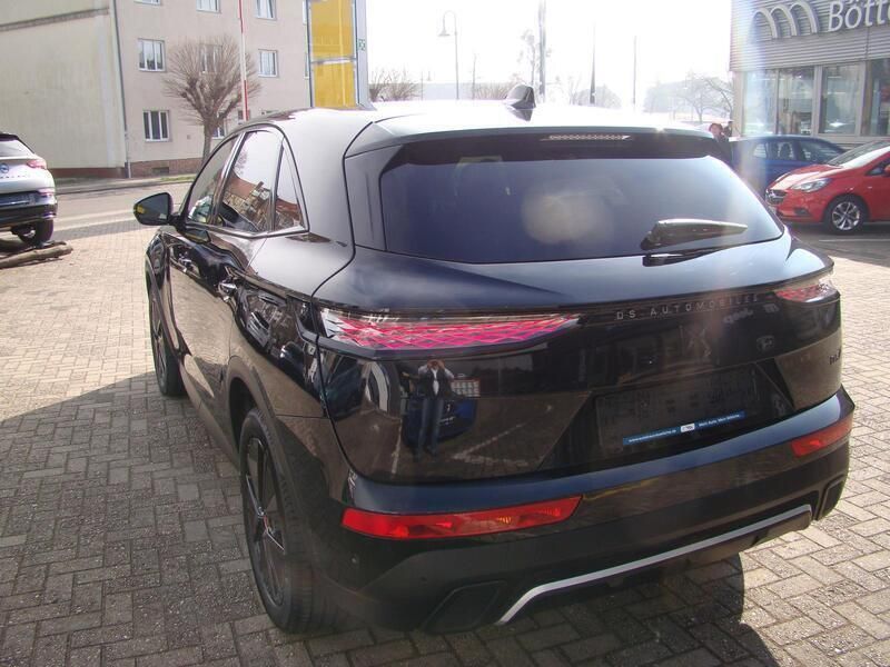 Gebraucht DS Automobiles DS7 Crossback Performance 131 PS (96 kW) 2023 Schwarz SUV