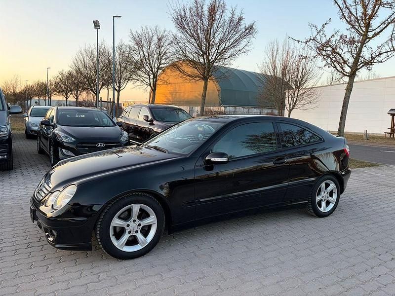 Gebraucht Mercedes C180 143 PS (105 kW) 2007 Schwarz