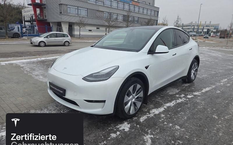 Weiß Gebraucht 2022 Tesla Model Y SUV | 41.000 € (Teuer) - Bild 1/4