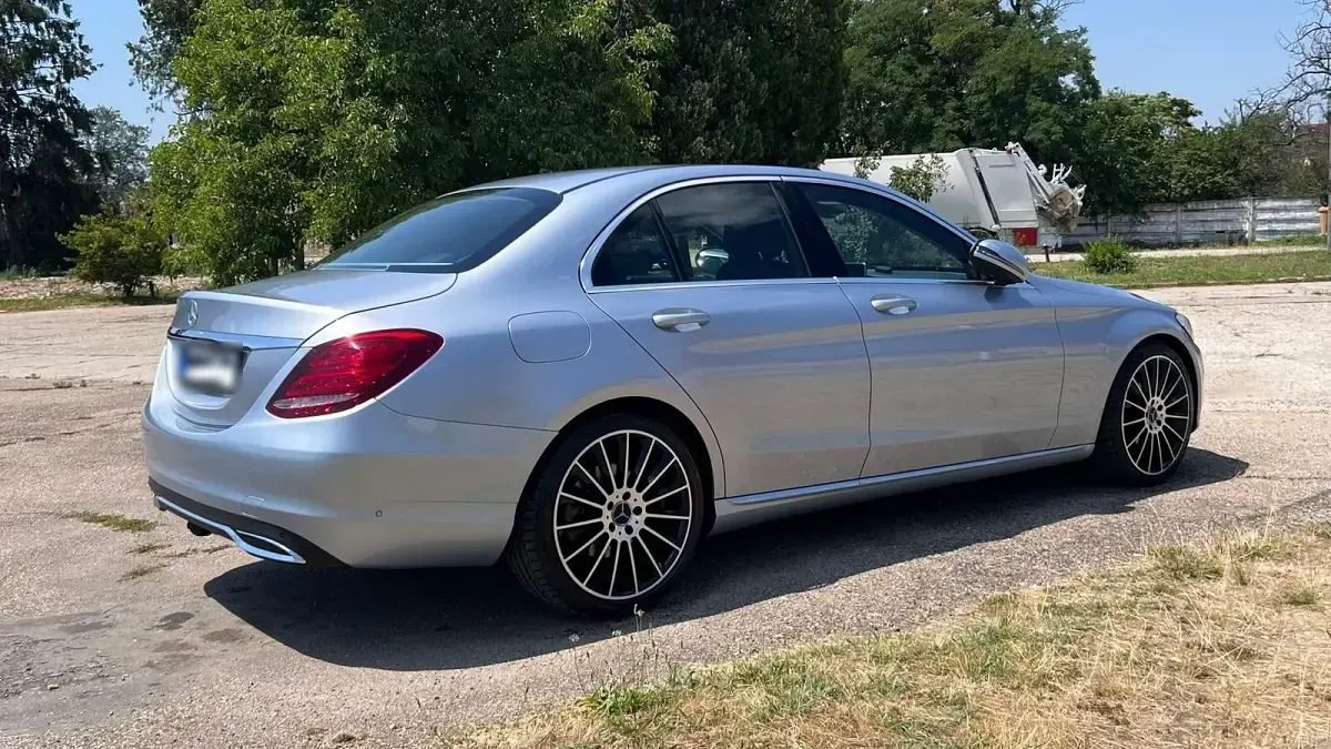 Gebraucht Mercedes C220 170 PS (125 kW) 2015 Grau Limousine