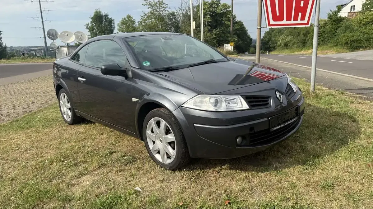 Gebraucht Renault Mégane Cabriolet Exception 135 PS (99 kW) 2008 Grau eclipse Cabrio