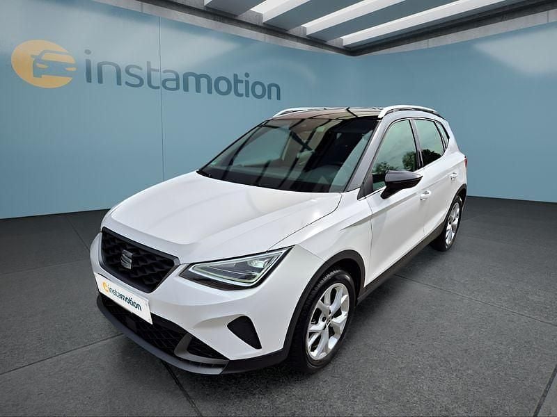 Weiß Gebraucht 2023 Seat Arona FR SUV | 24.899 € (Fairer Preis) - Bild 1/4