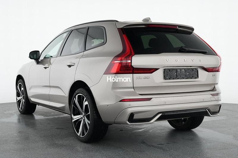Gebraucht Volvo XC60 Plus 197 PS (144 kW) 2024 Grau SUV