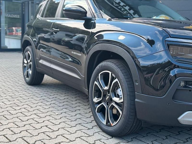 Gebraucht Jeep Avenger Summit 110 PS (80 kW) 2025 Schwarz SUV