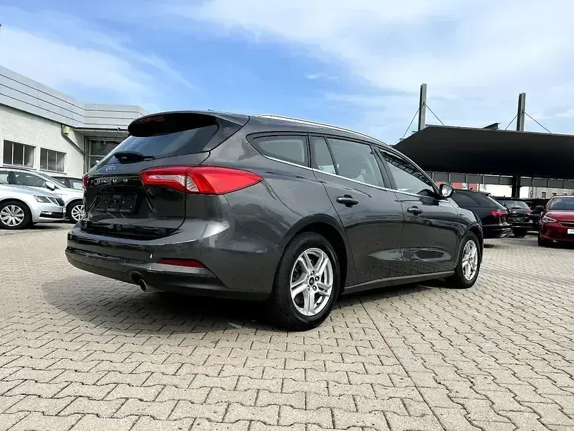 Gebraucht Ford Focus Cool & Connect 120 PS (88 kW) 2021 Magnetic grau metallic Kombi