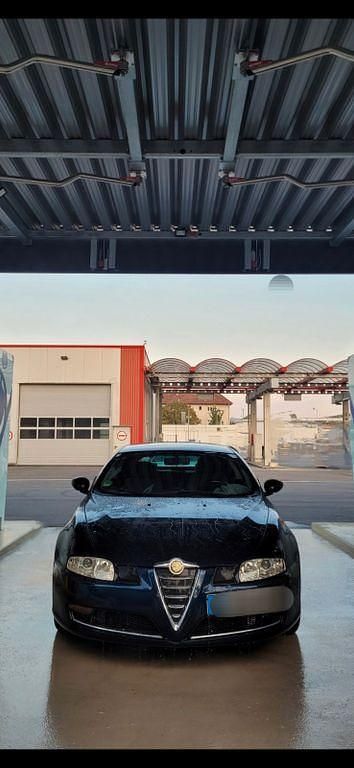 Blau Gebraucht 2008 Alfa Romeo GT Coupé | 2.999 € (Teuer) - Bild 1/4