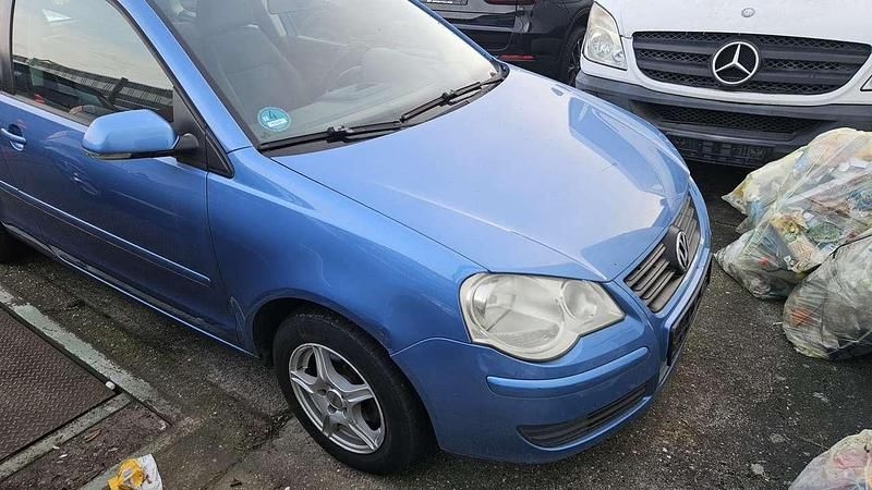 Blau Gebraucht 2006 VW Polo Comfortline Kleinwagen | 1.500 € (Guter Preis) - Bild 1/4