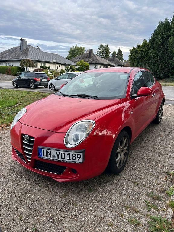 Rot Gebraucht 2009 Alfa Romeo MiTo Kleinwagen | 4.000 € (Etwas zu teuer) - Bild 1/4