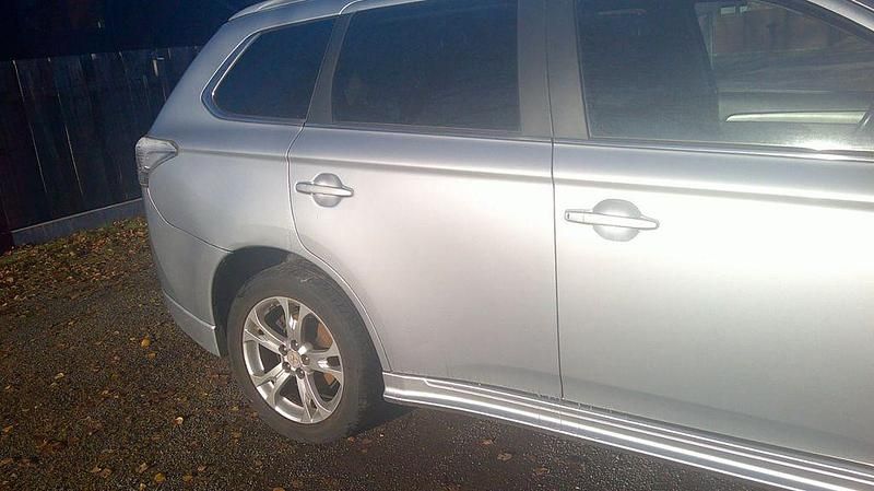 Gebraucht Mitsubishi Outlander Plus 150 PS (110 kW) 2014 Silber SUV