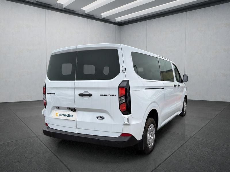 Usado Ford Transit Custom 136 HP (100 kW) 2025 Branco Sedan