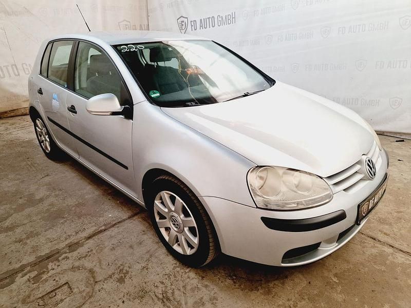 Gebraucht VW Golf IV Trendline 102 PS (75 kW) 2005 Silber Limousine