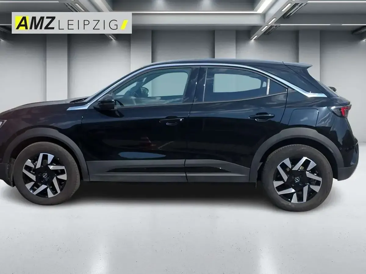 Gebraucht Opel Mokka-e Elegance 100 kW (136 PS) 2023 Lackierung schwarz perla nera/typ aussen (metallic) SUV
