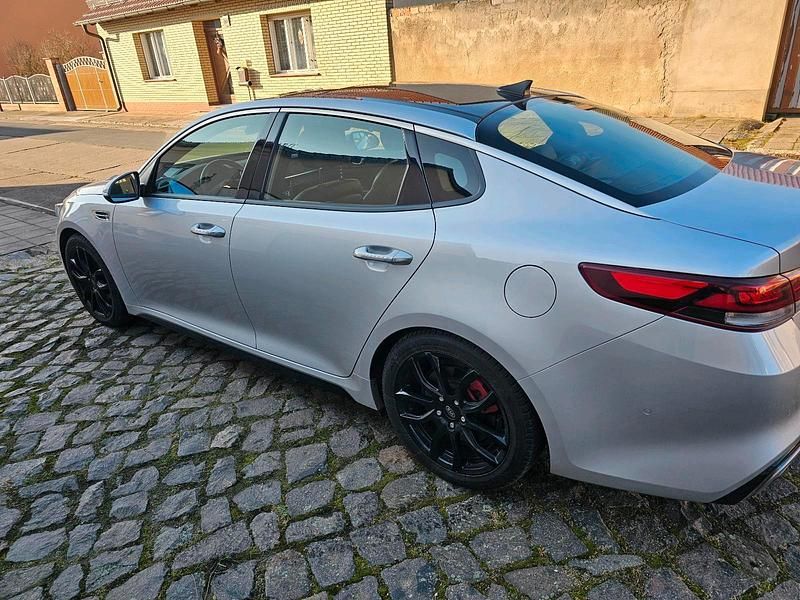 Gebraucht Kia Optima GT 245 PS (180 kW) 2017 Silber Limousine