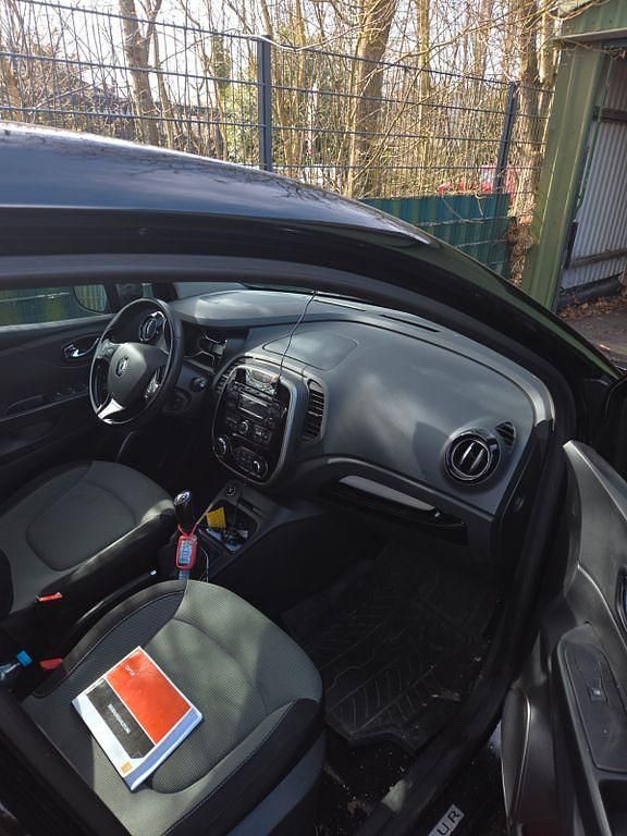 Gebraucht Renault Captur 90 PS (66 kW) 2013 Schwarz SUV