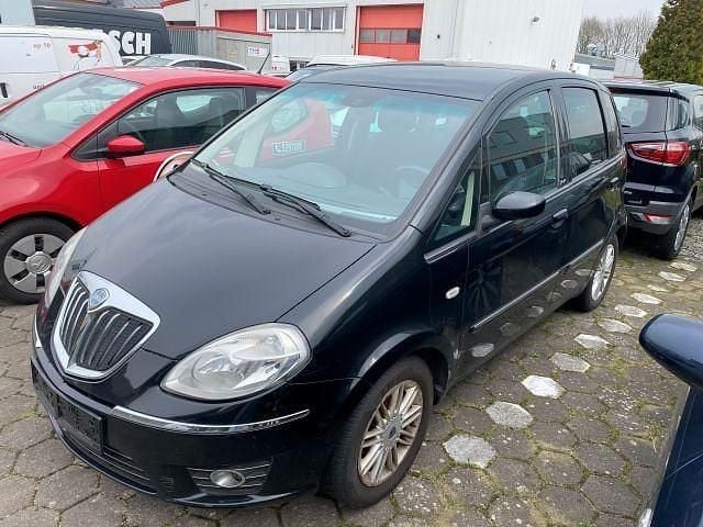 Gebraucht Lancia Musa 95 PS (69 kW) 2010 Schwarz Van / Kleinbus