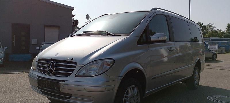 Silber Gebraucht 2007 Mercedes Viano Van / Kleinbus | 5.590 € (Guter Preis) - Bild 1/4