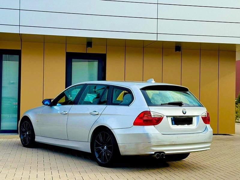 Silber Gebraucht 2008 BMW 325 Kombi | 3.600 € (Guter Preis) - Bild 1/4