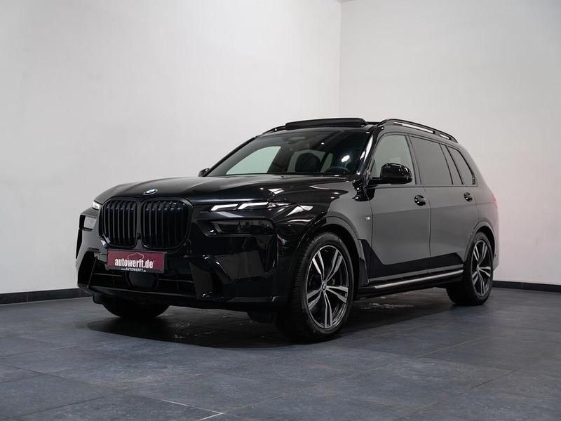 Black sapphire metallic Gebraucht 2023 BMW X7 M Sport SUV | 88.990 € (Fairer Preis) - Bild 1/4