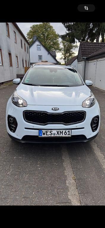 Weiß Gebraucht 2018 Kia Sportage Attract SUV | 12.500 € (Guter Preis) - Bild 1/4