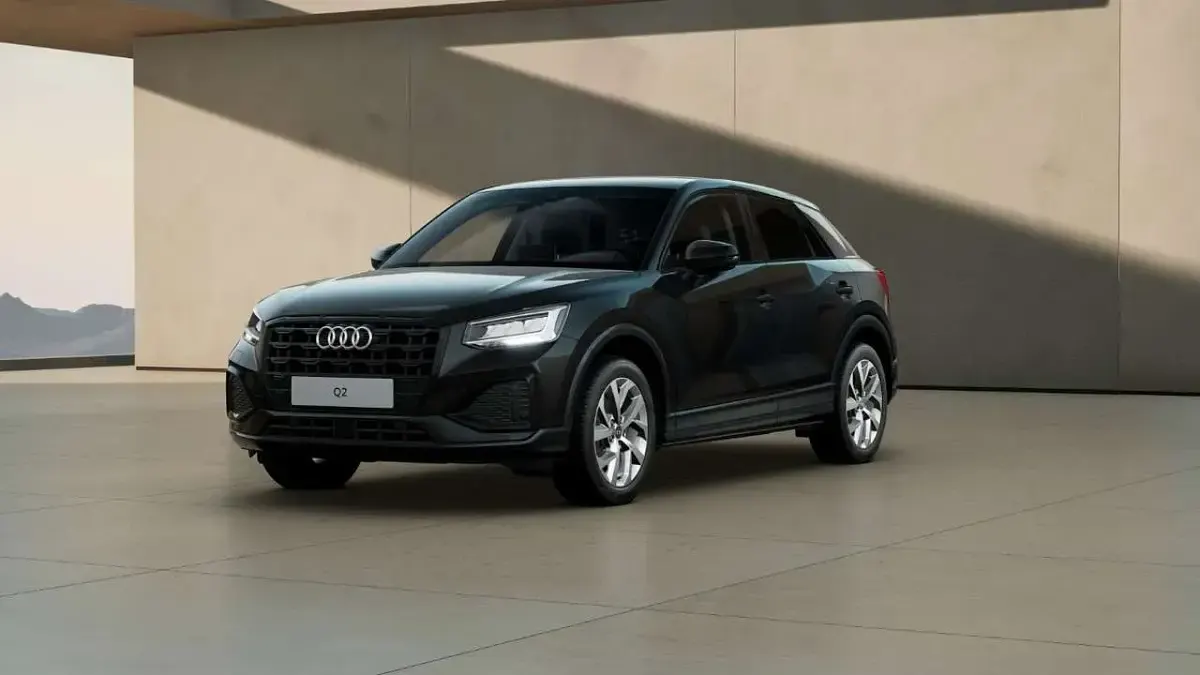 Gebraucht Audi Q2 Advanced 150 PS (110 kW) 2025 Mythosschwarz metallic SUV
