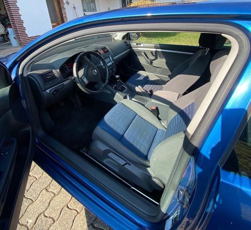 Gebraucht VW Golf V Edition 102 PS (75 kW) 2007 Blau Limousine