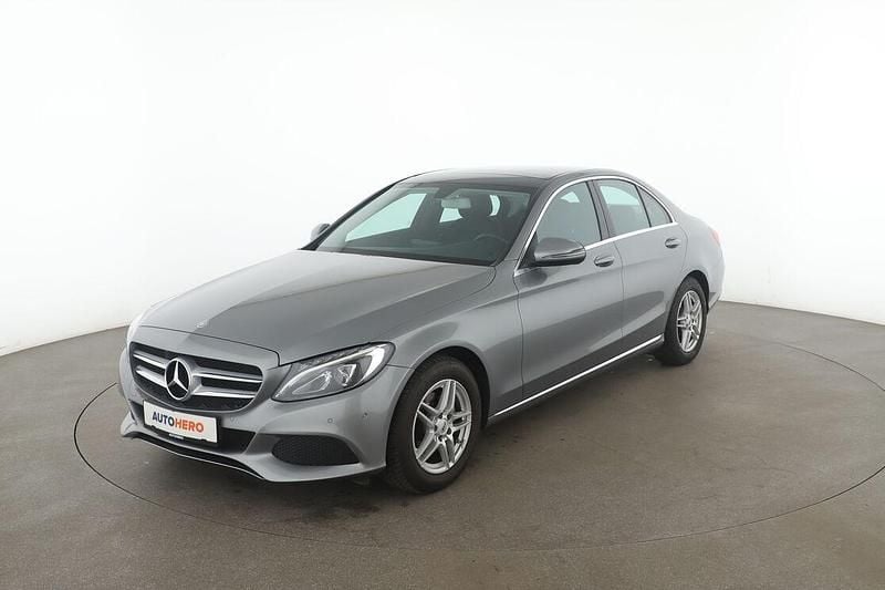 Silber Gebraucht 2016 Mercedes C180 Avantgarde Limousine | 21.790 € (Fairer Preis) - Bild 1/3