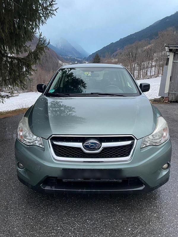 Grau Gebraucht 2013 Subaru XV SUV | 4.490 € (Teuer) - Bild 1/4