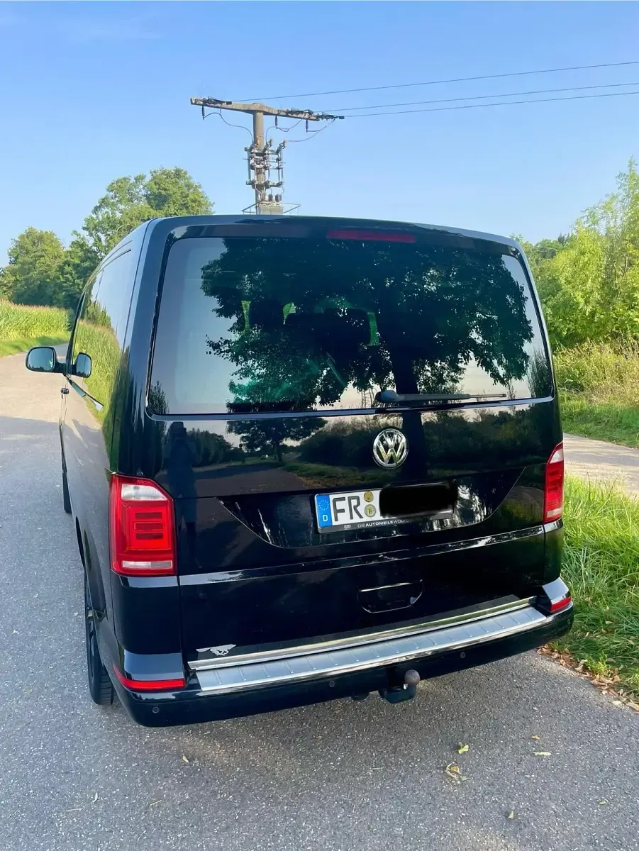 Gebraucht VW Multivan 204 PS (150 kW) 2016 Schwarz Van / Kleinbus