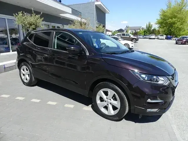 Gebraucht Nissan Qashqai N-Connecta 159 PS (116 kW) 2020 Violett SUV