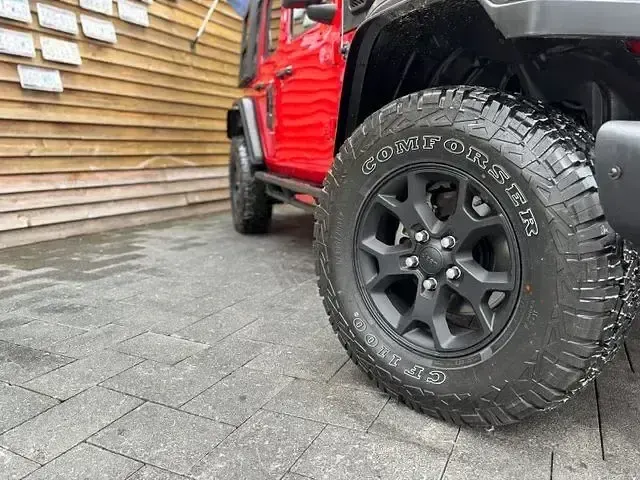 Gebraucht Jeep Wrangler Rubicon 290 PS (213 kW) 2022 Rot SUV